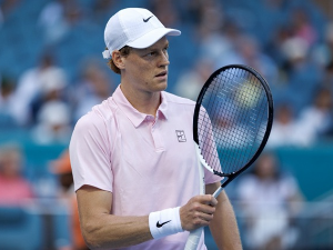 Синер изгубио само три гема и осигурао пласман у осмину финала Монте Карла