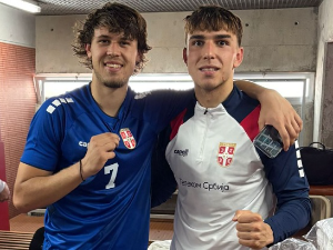 Мајсторија Михајла Цветковића - гол са пола терена Енглезима