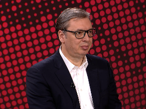 Председник Вучић за РТС: Одлагање никад није решење проблема, али добро је да Рафинерија ради