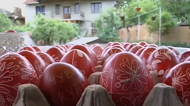 Предваскршњи обичаји у Ораховцу и Великој Хочи: Шарање 