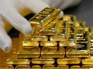 Пад цене злата упркос кризи; Јоргић: Неуобичајен тренд, али и прилика за куповину
