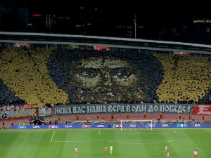 Уефа казнила Звезду због кореографије и транспарентна на мечу са Лилом