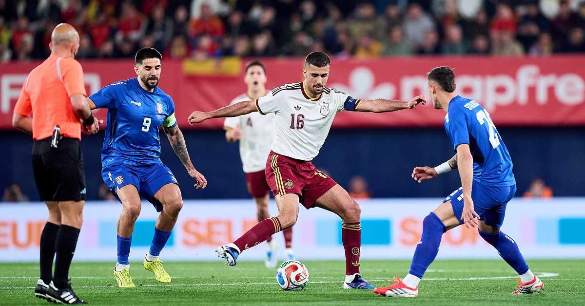 Шпанија води против Србије, два гола Ојарзабала