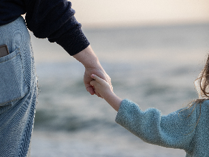 Министарка Жарић Ковачевић: Повећањем прага за дечји додатак више породица задржава право на помоћ