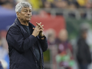 Луческу више није селектор Румуније