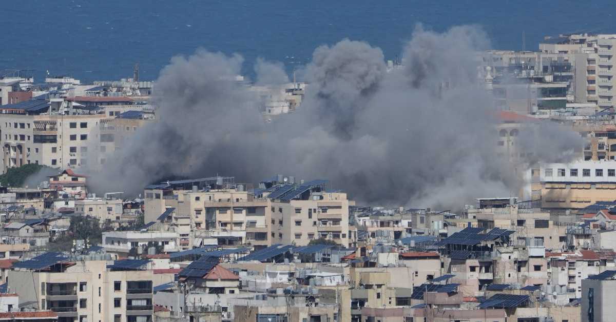 Погођен кувајтски танкер, опасност од изливања нафте; четири израелска војника погинула у Либану