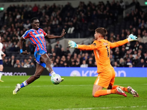 Тотенхем изгубио и пети везани меч, Кристал палас искористио играча више