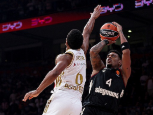 Пешић направио проблем Звезди, Бајерн славио у Београду