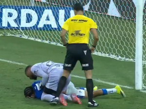 У финалу бразилског Купа 23 црвена картона