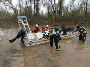 Aкција спасавања на Сави код Бабине Греде, извучено 30 миграната