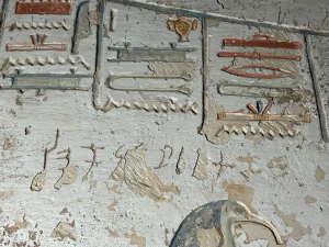 Тајна древних графита открива неочекиване путнике у Долини краљева