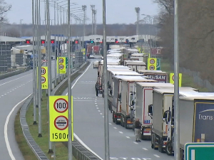 ЕЕС на снази, али без казни - превозници очекују трајно решење 