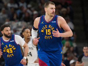 Јокић ипак испунио коту за МВП кандидата, Денвер слављем над Спарсима "спустио завесу"