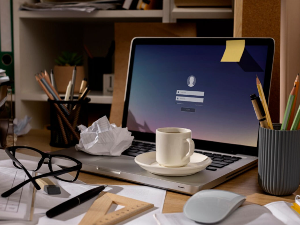 Шефови: АИ повећава продуктивност - радници: више бесмисленог посла