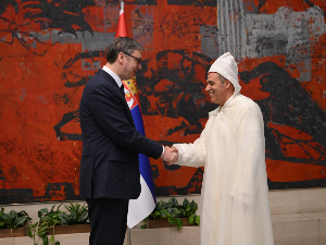 Вучић примио акредитивна писма амбасадора Краљевине Мароко Омара Амрара