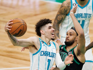 НБА лига новчано казнила кошаркаша Шарлота Ламела Бола