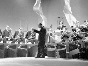  Портрет Војислава Симића: Поздрав Каунту Бејсију