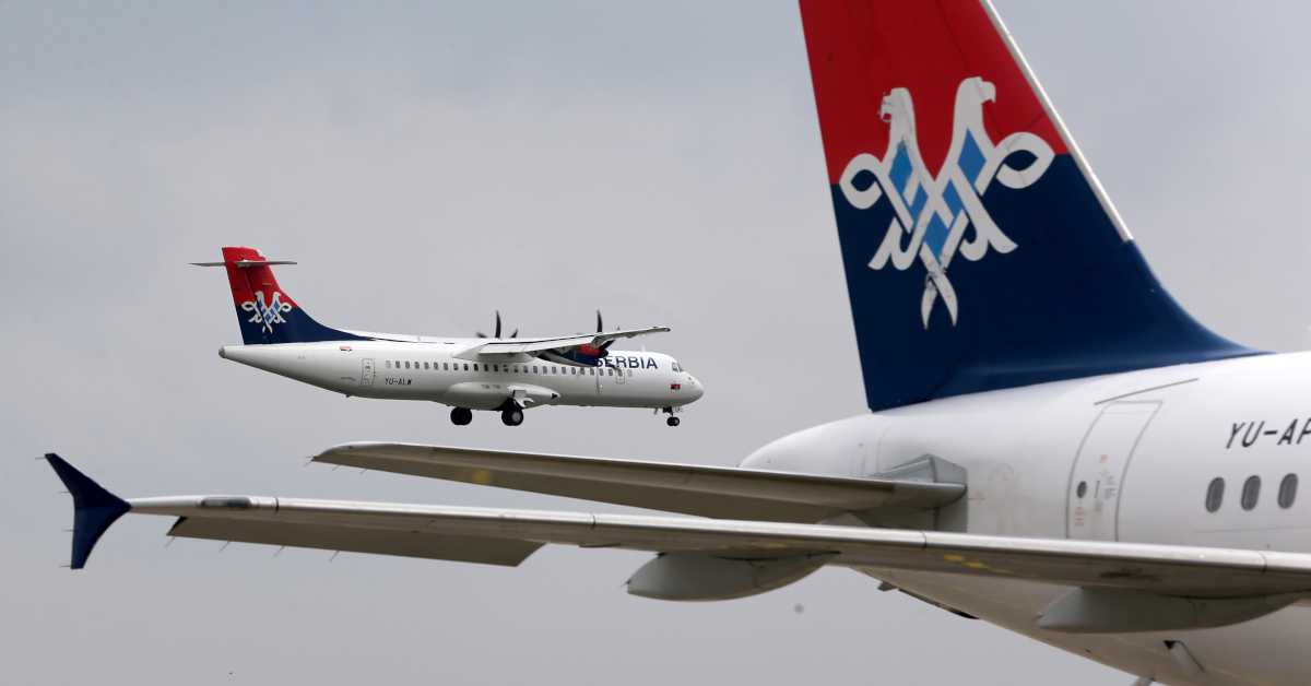 Турбуленције због керозина –  рат на Блиском истоку подиже цене карата и прети летњем реду летења