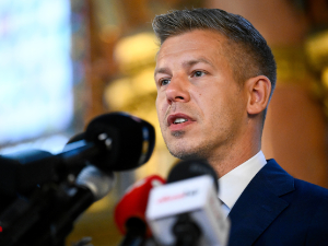 Мађар: До 31. маја рок за оставке председника и судија