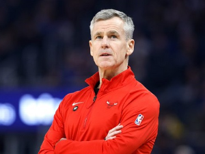 Били Донован напустио Чикаго, Булси траже ново тренера