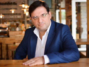 Новинар Александар Апостоловски ускоро на РТС-у