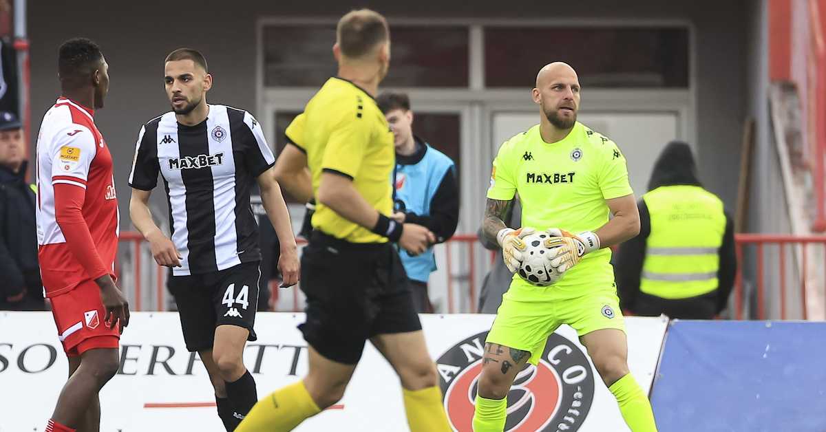 Партизан ремијем у Новом Саду задржао друго место, Звезда у Панчеву "оверава" титулу