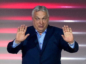 Орбан први пут од 1990. ван парламента: Враћам мандат, потребнији сам у реорганизацији странке