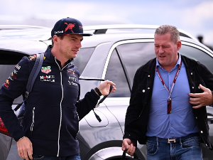 Ферстапен сениор имао тежак удес у релију ударивши у дрво