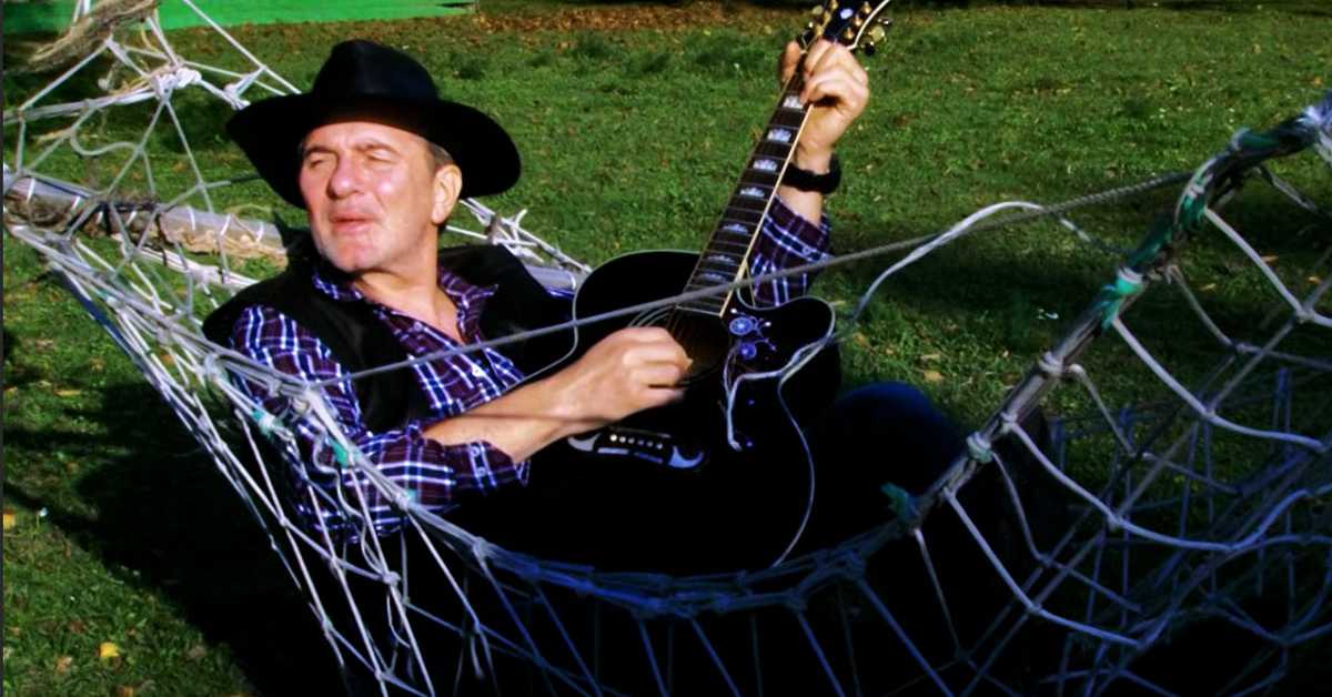 Новим спотом, „Бане Ексер и Каубоји“ представили још једну љубавну причу у ритму прерије