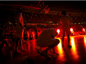 Евролига казнила Олимпијакос са 6.000 евра због инцидената навијача