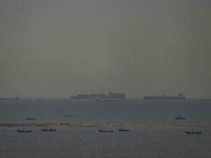 Ројтерс: Одложено гласање УН о Ормуском мореузу; Сирене у Бахреину, ИДФ гађа локације Хезболаха у Бејруту