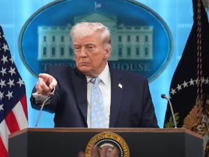 Трамп: Иран би могао бити "уништен" за једну ноћ; Техеран: Прихватамо само крај рата, репарације и укидање санкција