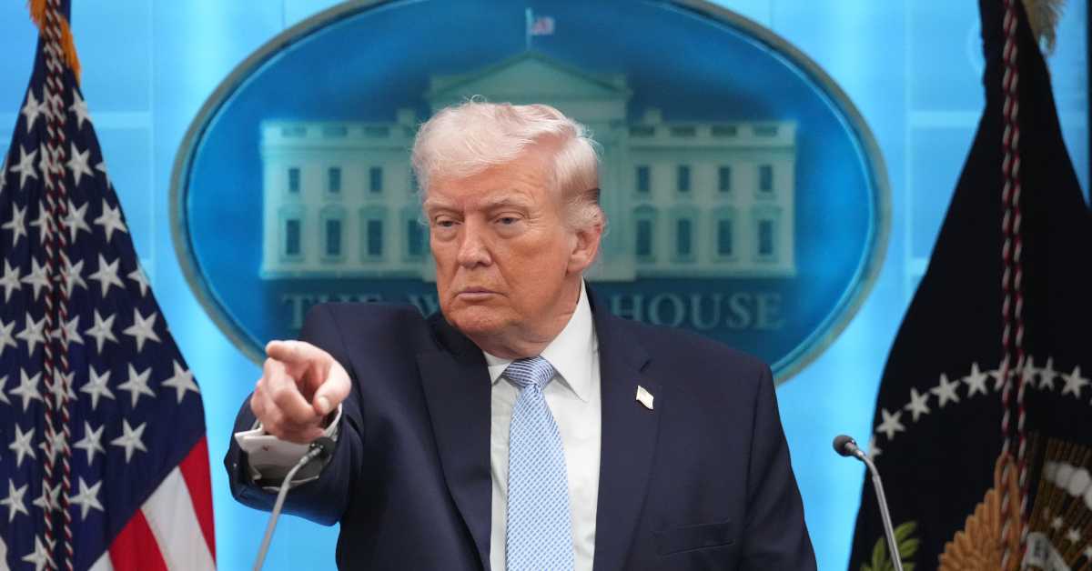 Трамп: Иран би могао бити "уништен" за једну ноћ; Техеран: Прихватамо само крај рата, репарације и укидање санкција