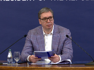 Председник Вучић се обраћа јавности после консултација са политичким странкама