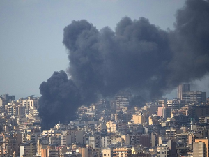 И даље тензије око Ормуског мореуза; Израел наставља са бомбардовањем Либана