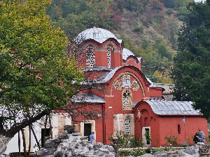 Пећка патријаршија: између историјских чињеница и ревизионистичких интерпретација