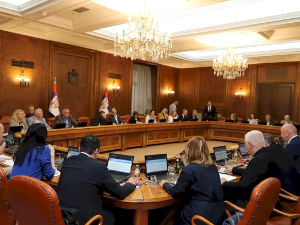 Почела ванредна седница Владе Србије, премијер Мацут предложиo распуштање Скупштине