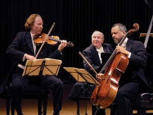 Ансамбл „Les beaux arts trio”