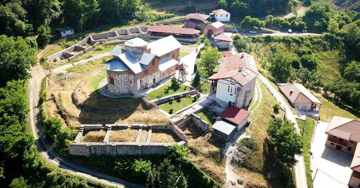 Културна баштина Србије: Манастир Бањска, 2. део
