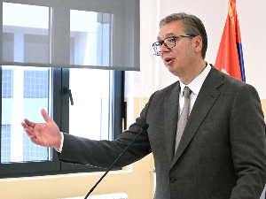 Председник Вучић најавио састанак државног тима због цене нафте