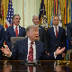 Трамп: Две опције за Иран, не журимо; Мексику санкције због салате, а Канади због дима