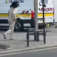Мушкарац напао ножевима три жене у Паризу
