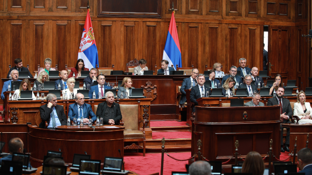 Алексић премијеру и министрима: Ваша једина обавеза је да служите грађанима; Мацут: Не треба да се спуштамо на ниво личних обрачуна 