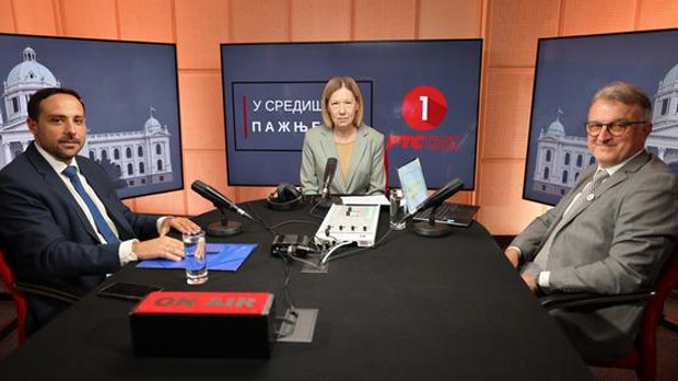 Дебата власти и опозиције - Марковић: Поносни смо на повећање плата и пензија; Цвејић: Погрешан економски модел