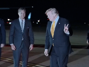 Трамп о промени авиона у Турској: Радим шта каже Тајна служба, нисам превише питао о томе