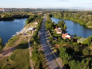 Јутарњи програм из три студија