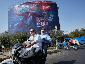 Трамп тврди да транзит кроз Ормуз функционише, Нетанјаху о три приступа Ирану