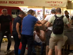 Сукоб демонстраната и полиције у Ужицу, повређен сниматељ РТС-а