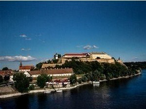 Јутарњи програм из три студија