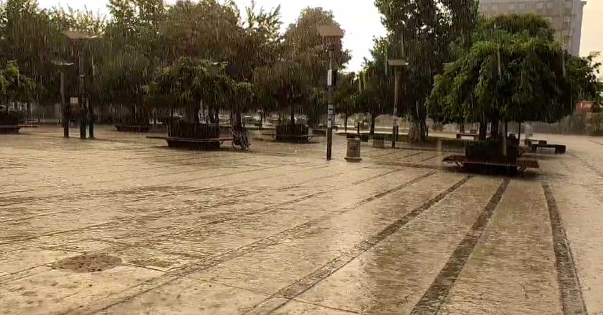 Први пљускови у Краљеву, Пироту и Полимљу – краткотрајно освежење после двонедељне жеге